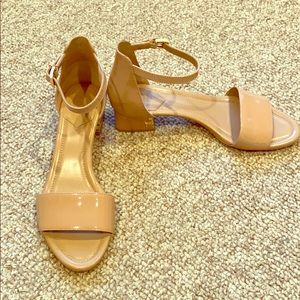 Tory Burch Findly Sandal, Size 9